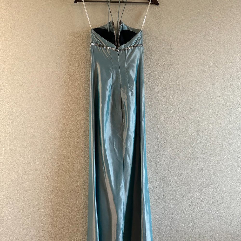 Prom/Formal Dress - Picture 2 of 3